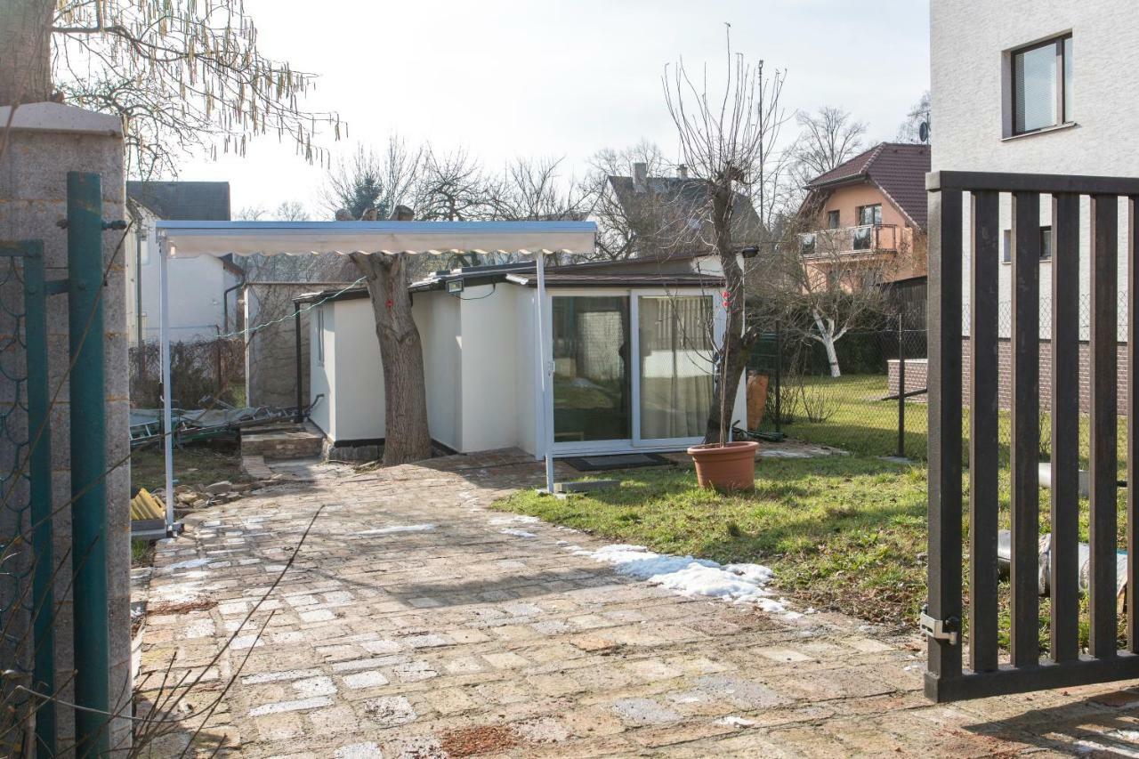 Small House With Parking Hébergement de vacances
